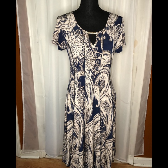 Sami & Jo Dresses & Skirts - Sami & Jo Form Fitting Shift Dress•Size M